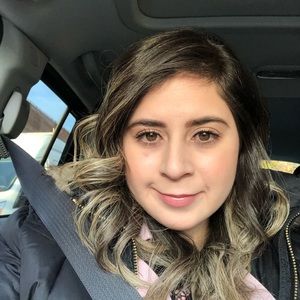 Meet your Posher, Fabiola